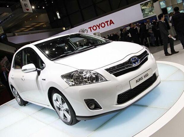Titel-Bild zur News: Toyota Auris HSD