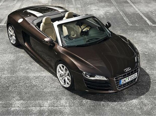 Audi R8 Spyder 5.2 FSI quattro Audi R8 Spyder 5.2 FSI quattro