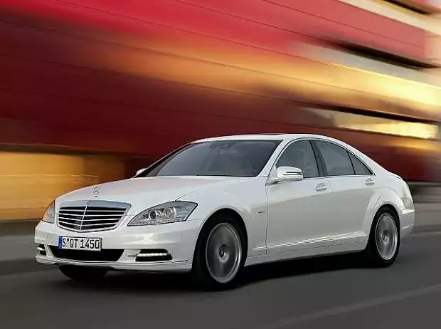 Mercedes S-Klasse Titel-Bild zur News: Mercedes S-Klasse