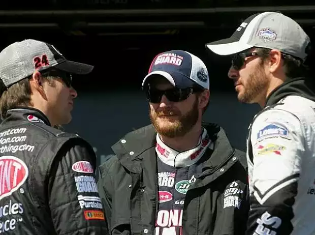 Jimmie Johnson, Jeff Gordon, Dale Earnhardt Jun. Titel-Bild zur News: Jimmie Johnson, Jeff Gordon, Dale Earnhardt Jun.
