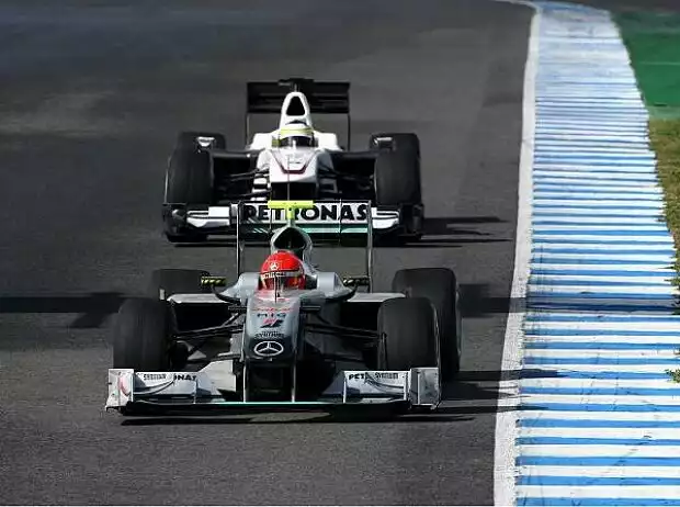 Michael Schumacher vor Pedro de la Rosa Titel-Bild zur News: Michael Schumacher vor Pedro de la Rosa