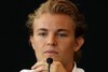 Bild zum Inhalt: Rosberg will Schumacher in Schach halten