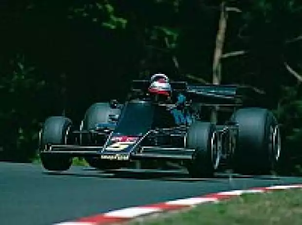 Mario Andretti Titel-Bild zur News: Mario Andretti