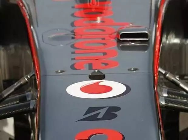 Loch im McLaren MP4-25 Titel-Bild zur News: Loch im McLaren MP4-25