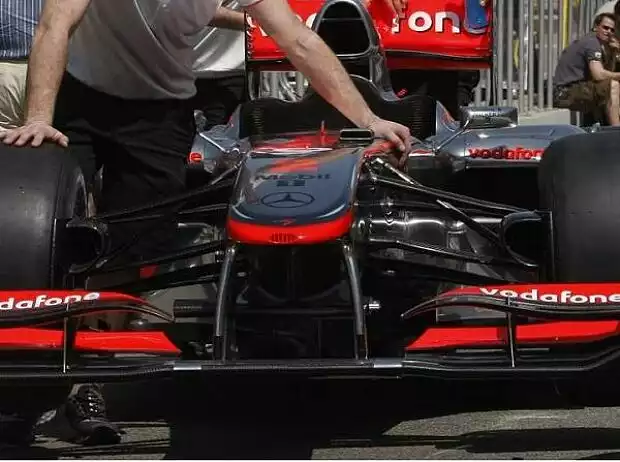 McLaren-Mercedes MP4-25 Titel-Bild zur News: McLaren-Mercedes MP4-25