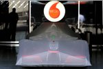 Ein McLaren unter dem Schutzkleid