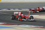 Fernando Alonso vor Felipe Massa (Ferrari)