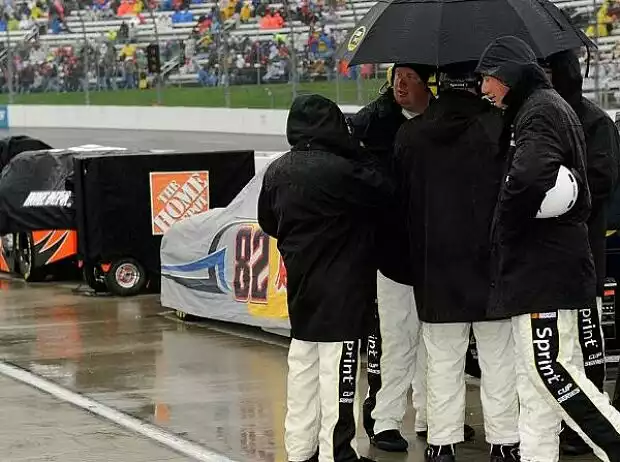 Regen in Martinsville Titel-Bild zur News: Regen in Martinsville