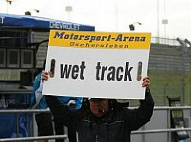 Titel-Bild zur News: Wet Track