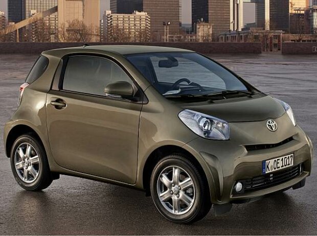 Toyoto in Genf 2010: Toyota iQ Collection Toyoto in Genf 2010: Toyota iQ Collection