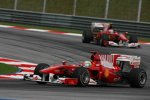 Felipe Massa (Ferrari) vor Fernando Alonso (Ferrari) 
