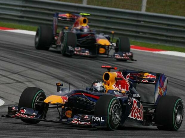 Mark Webber, Sebastian Vettel Mark Webber, Sebastian Vettel