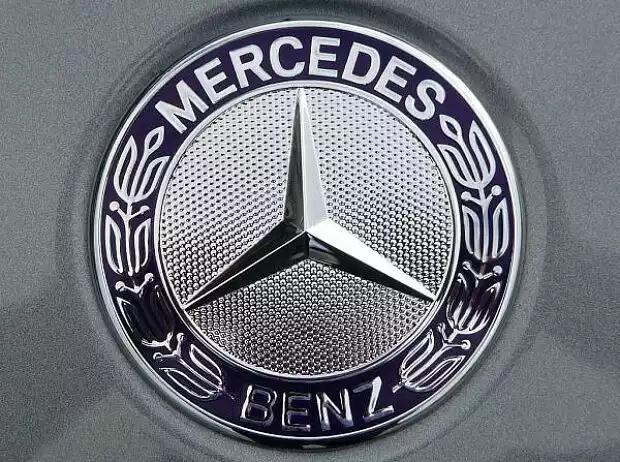 Mercedes-Logo Titel-Bild zur News: Mercedes-Logo