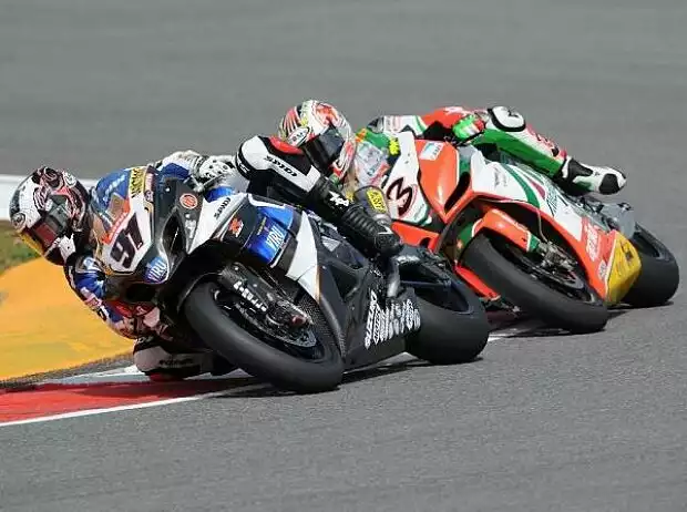 Leon Haslam und Max Biaggi Titel-Bild zur News: Leon Haslam und Max Biaggi