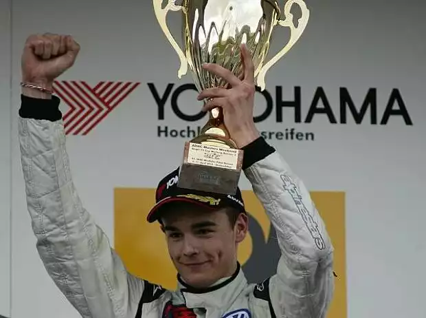 Tom Dillmann Titel-Bild zur News: Tom Dillmann
