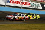 Greg Biffle (Roush) vor Paul Menard (RPM) 