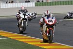 Michel Fabrizio (Ducati) und Troy Corser (BMW)