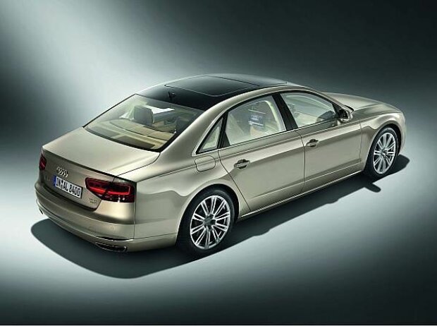 Titel-Bild zur News: Audi A 8 L W12 Quattro