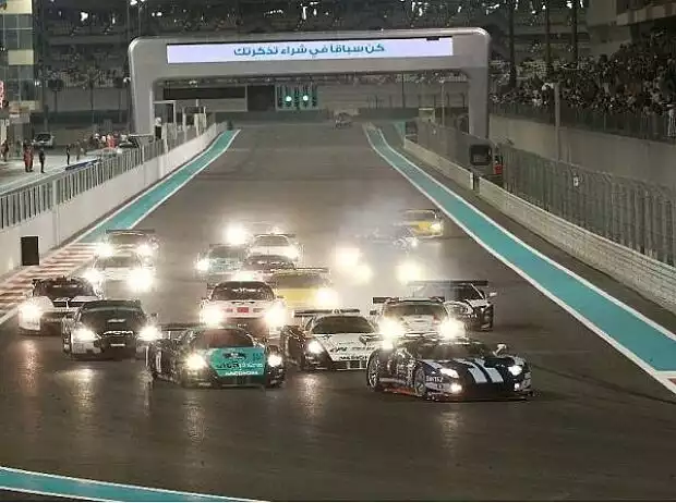Start in Abu Dhabi 2010 Titel-Bild zur News: Start in Abu Dhabi 2010