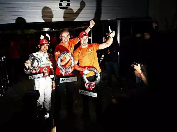 Lewis Hamilton, Martin Whitmarsh und Jenson Button Titel-Bild zur News: Lewis Hamilton, Martin Whitmarsh und Jenson Button
