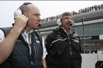 Jock Clear (Renningenieur) und Ross Brawn (Teamchef) (Mercedes)  