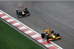 Robert Kubica (Renault) vor Sebastian Vettel (Red Bull) 