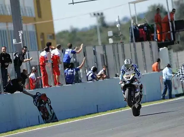 Leon Haslam Titel-Bild zur News: Leon Haslam