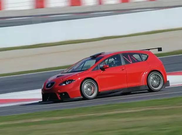 SEAT León TFSI Supercopa Titel-Bild zur News: SEAT León TFSI Supercopa