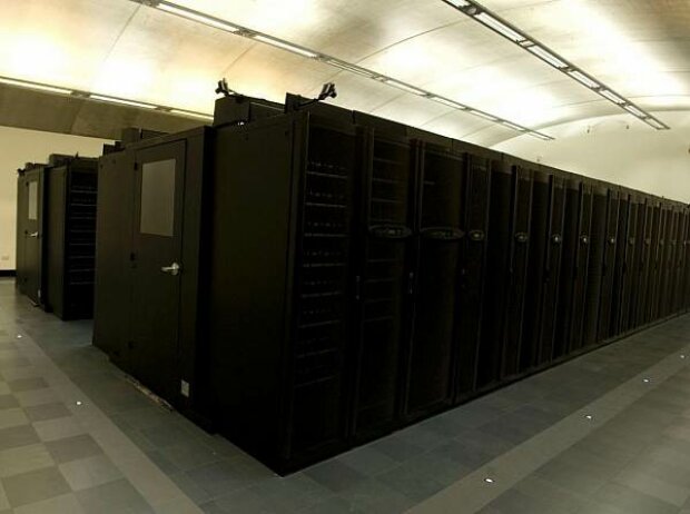 Titel-Bild zur News: Renault-Supercomputer Mistral