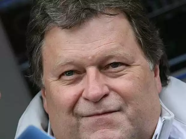 Norbert Haug (Mercedes-Motorsportchef) Titel-Bild zur News: Norbert Haug (Mercedes-Motorsportchef)