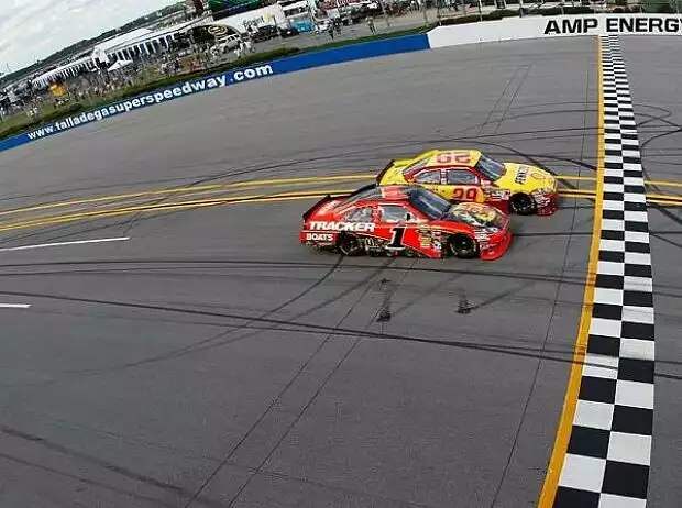 Kevin Harvick, Jamie McMurray Titel-Bild zur News: Kevin Harvick, Jamie McMurray