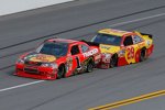 Kevin Harvick (Richard Childress) jagt Jamie McMurray (EGR) 