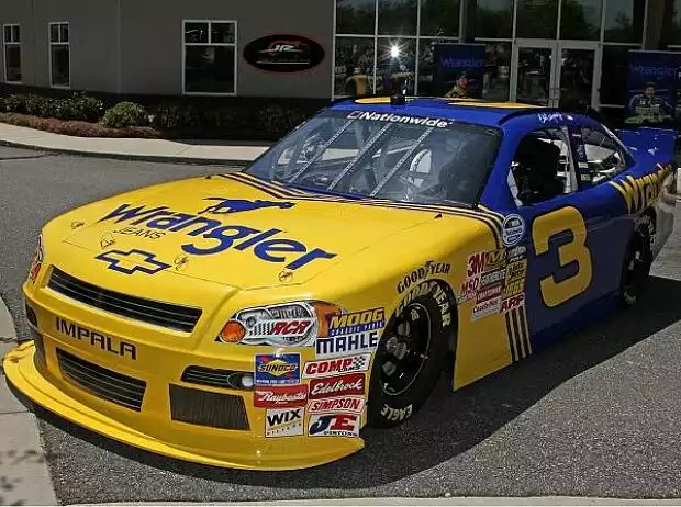 Dale Earnhardt Jun. Titel-Bild zur News: Dale Earnhardt Jun.