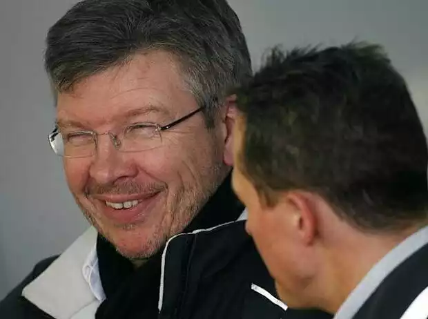 Titel-Bild zur News: Ross Brawn (Teamchef), Michael Schumacher