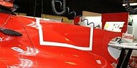 Bild zum Inhalt: Ferrari startet mit neuer Lackierung