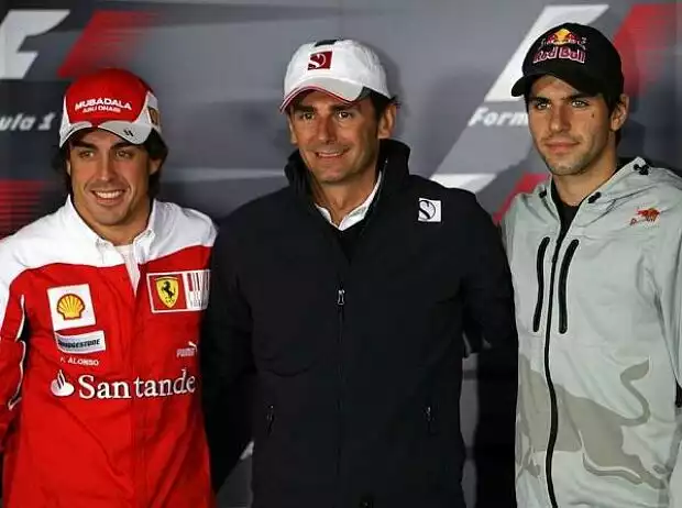 Fernando Alonso, Pedro de la Rosa, Jaime Alguersuari Titel-Bild zur News: Fernando Alonso, Pedro de la Rosa, Jaime Alguersuari