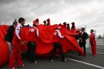 Enthüllung der Ferrari-Achterbahn für den Themenpark in Abu Dhabi
