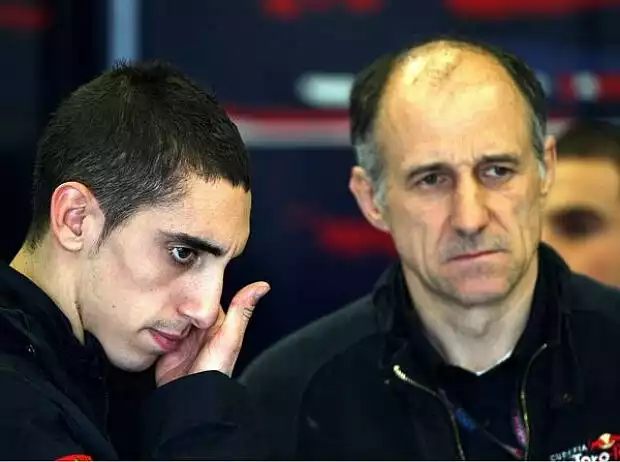 Sébastien Buemi, Franz Tost (Teamchef) Titel-Bild zur News: Sébastien Buemi, Franz Tost (Teamchef)