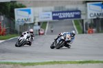 Leon Haslam (Alstare) und  Troy Corser (BMW)