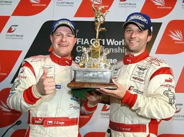 Tomas Enge, Darren Turner Titel-Bild zur News: Tomas Enge, Darren Turner