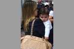 Rafaela Bassi, Frau vin Felipe Massa (Ferrari), mit Sohn Felipinho