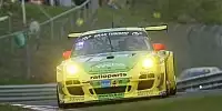 Bild zum Inhalt: Manthey-Porsche nach sieben Stunden souverän vorne