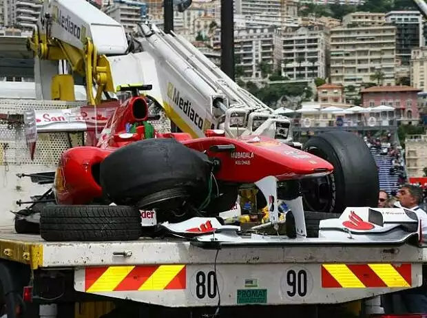 Unfallauto von Fernando Alonso Titel-Bild zur News: Unfallauto von Fernando Alonso