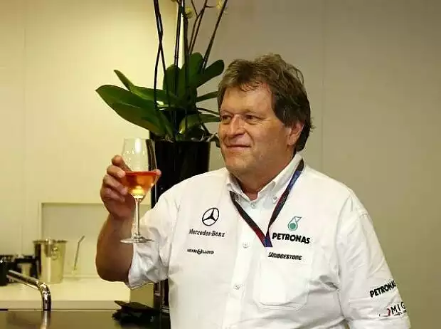 Norbert Haug (Mercedes-Motorsportchef) Titel-Bild zur News: Norbert Haug (Mercedes-Motorsportchef)