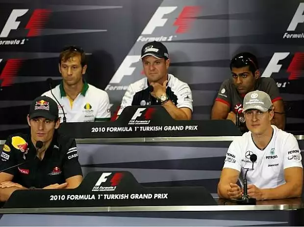 Michael Schumacher, Jarno Trulli, Mark Webber, Rubens Barrichello, Karun Chandhok Titel-Bild zur News: Michael Schumacher, Jarno Trulli, Mark Webber, Rubens Barrichello, Karun Chandhok