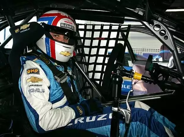 Yvan Muller Titel-Bild zur News: Yvan Muller