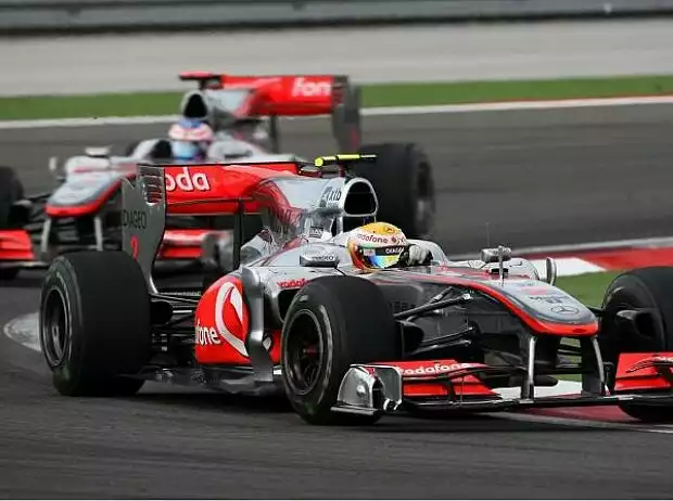 Lewis Hamilton vor Jenson Button Titel-Bild zur News: Lewis Hamilton vor Jenson Button