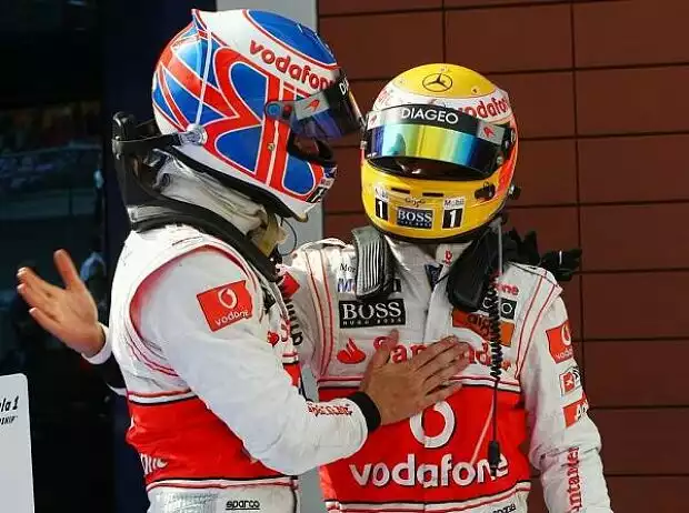 Titel-Bild zur News: Jenson Button, Lewis Hamilton