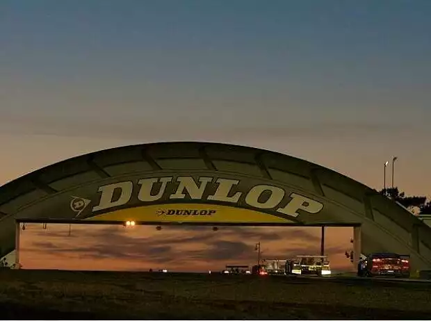 Dunlop-Bogen in Le Mans Titel-Bild zur News: Dunlop-Bogen in Le Mans