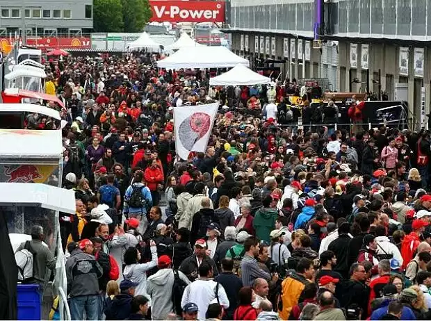 Pitwalk in Montréal Titel-Bild zur News: Pitwalk in Montréal